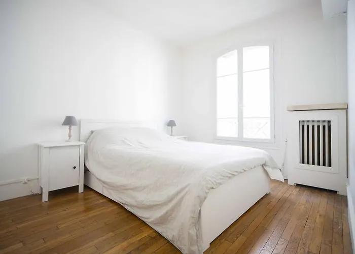 Inside - Rue De Chambery 파리