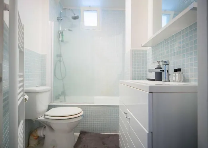 Inside - Rue De Chambery باريس